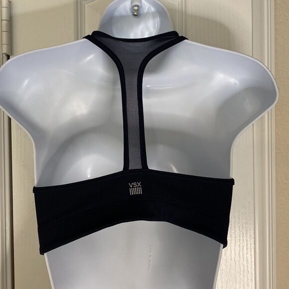 Victoria’s Secret The Player Racerback Sport Bra - Picture 2 of 3